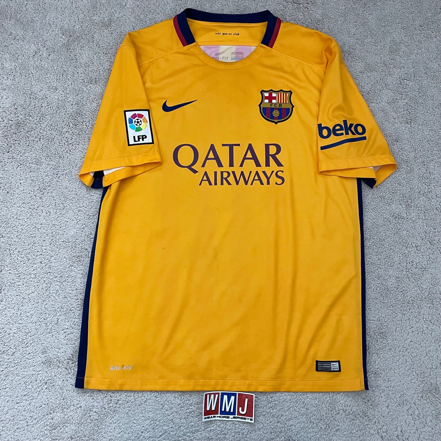 Barcelona 2015/16 away x Messi #10 (L)