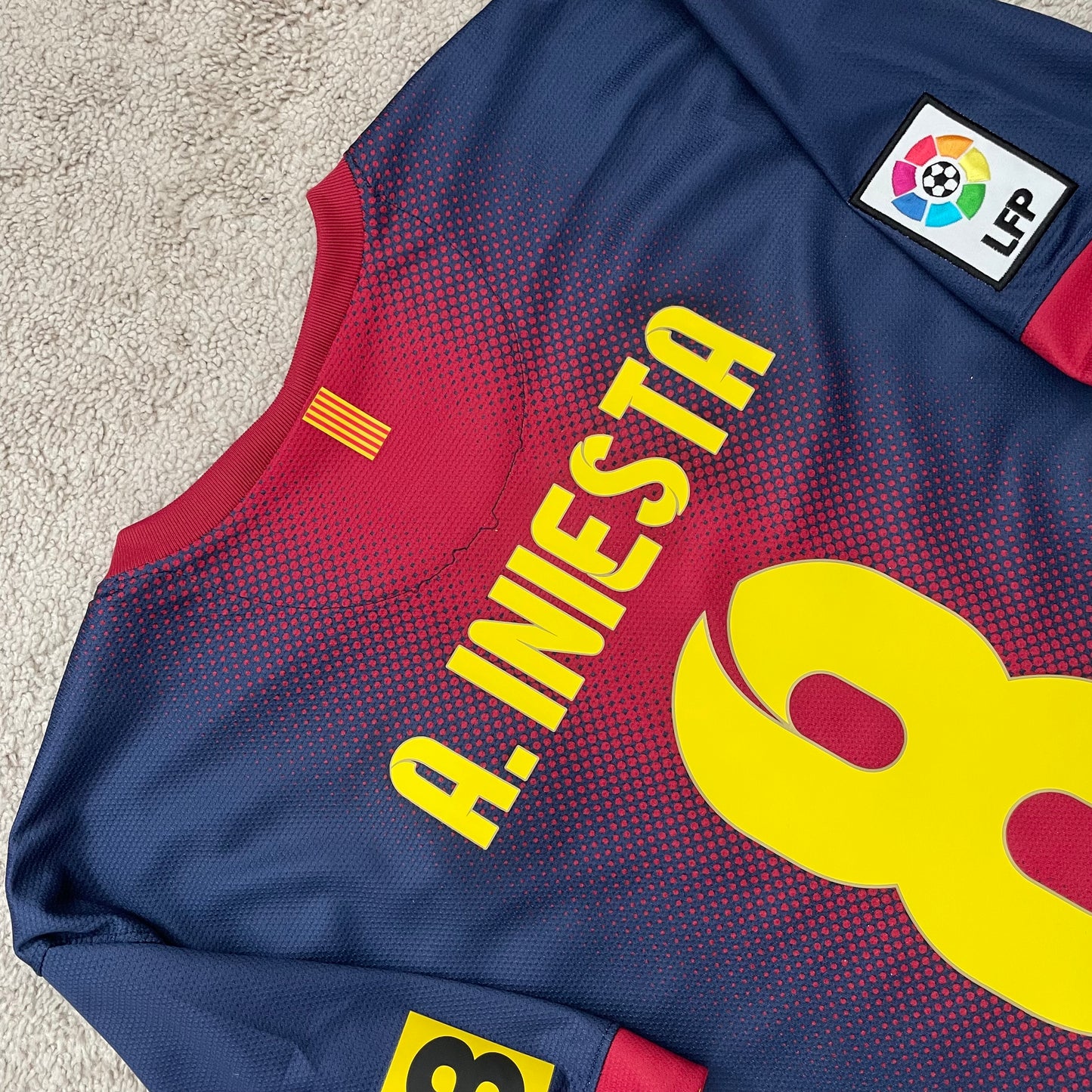 Barcelona 2012/13 home x Andres Iniesta #8 (XL) *BRAND NEW WITH TAGS