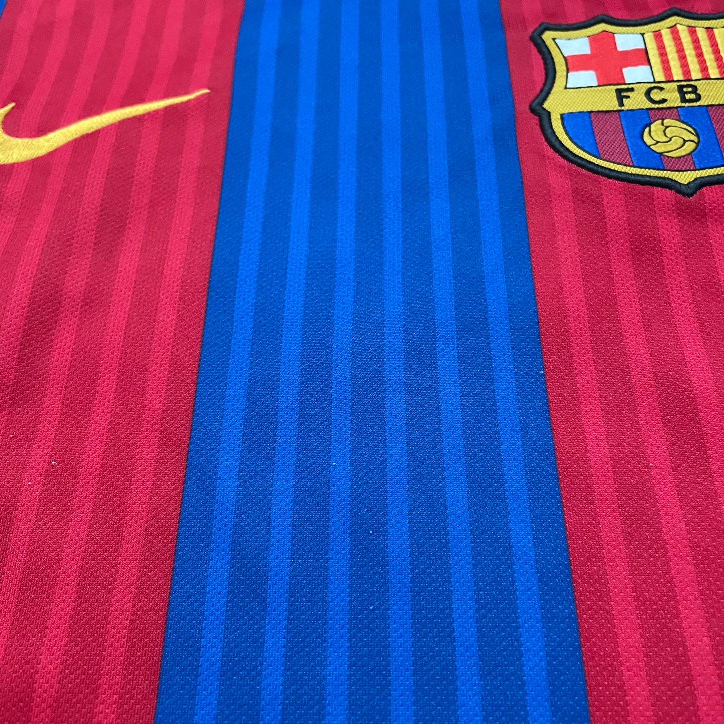Barcelona 2016/17 home x Neymar Jr #11 (L)