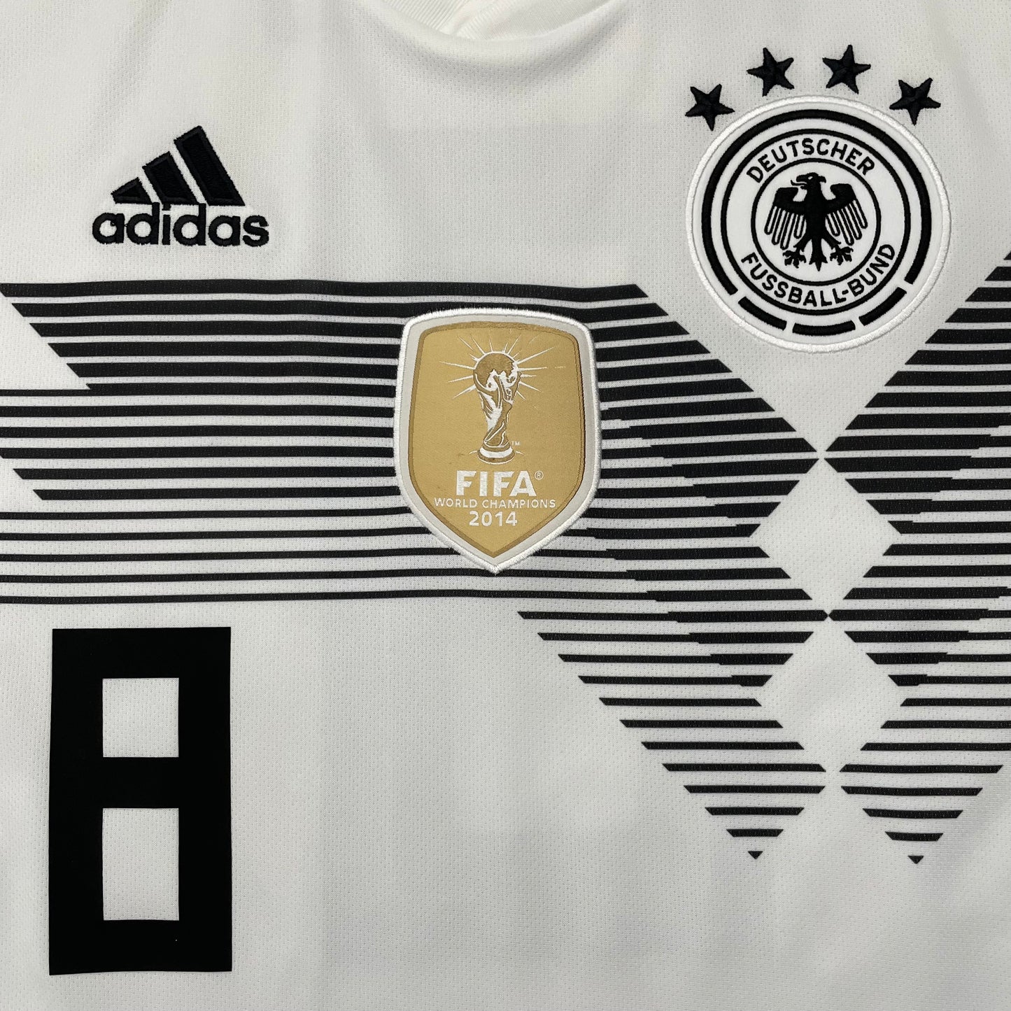 Germany 2018 World Cup home x Toni Kroos #8 (M) *BRAND NEW WITH TAGS