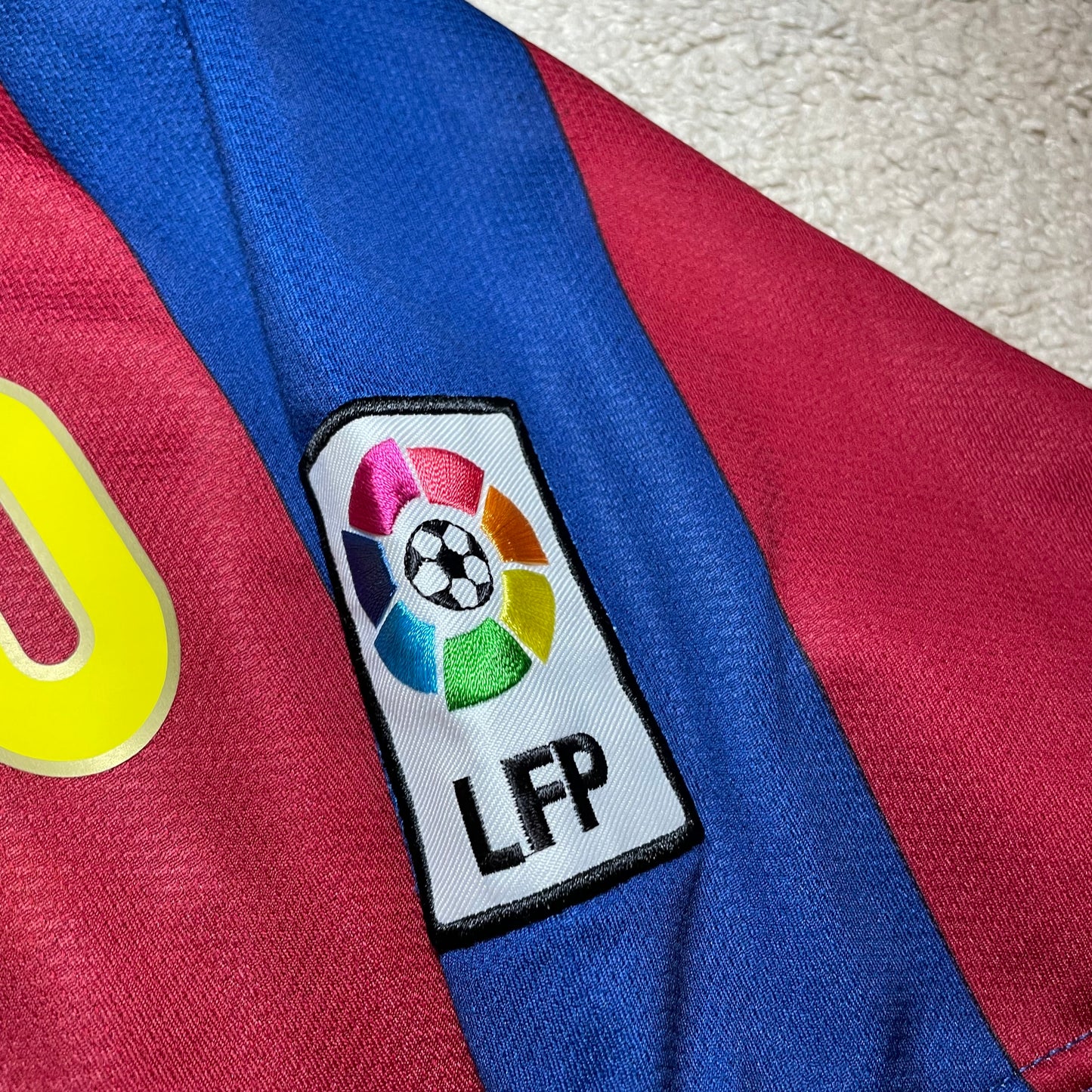 Barcelona 2007/08 home x Ronaldinho #10 (L)