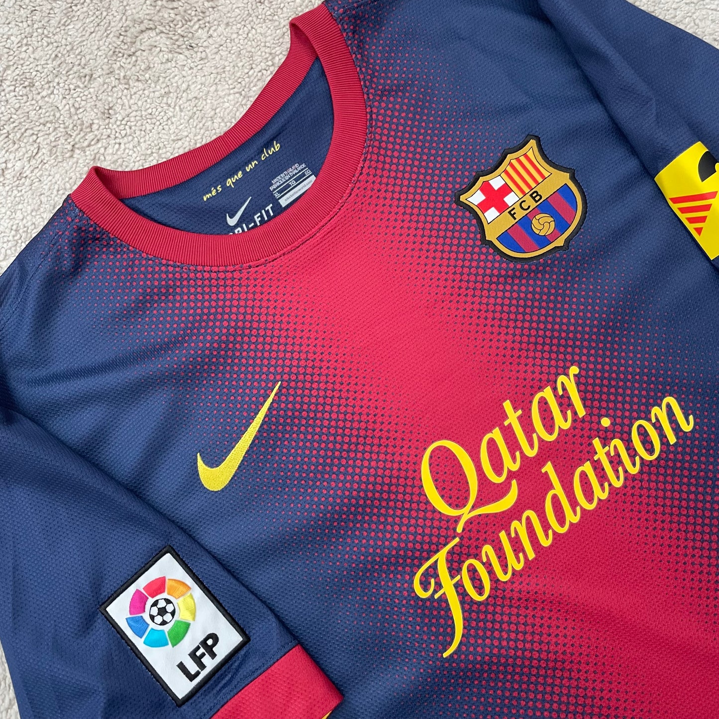 Barcelona 2012/13 home x Andres Iniesta #8 (XL) *BRAND NEW WITH TAGS