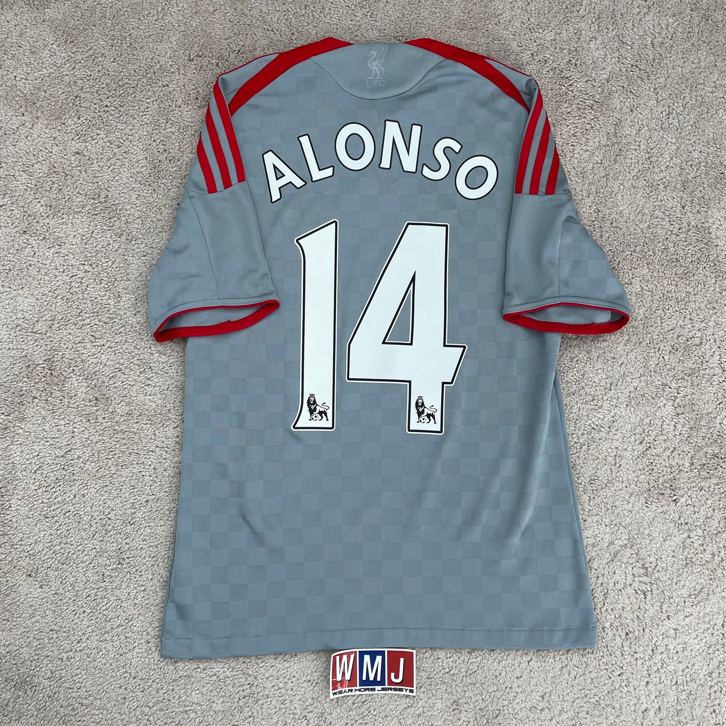Liverpool 2008/09 away x Xabi Alonso #14 (S)