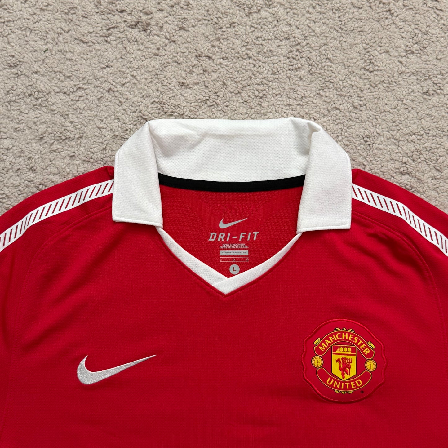 Manchester United 2010/11 home x Chicharito #14 (L)