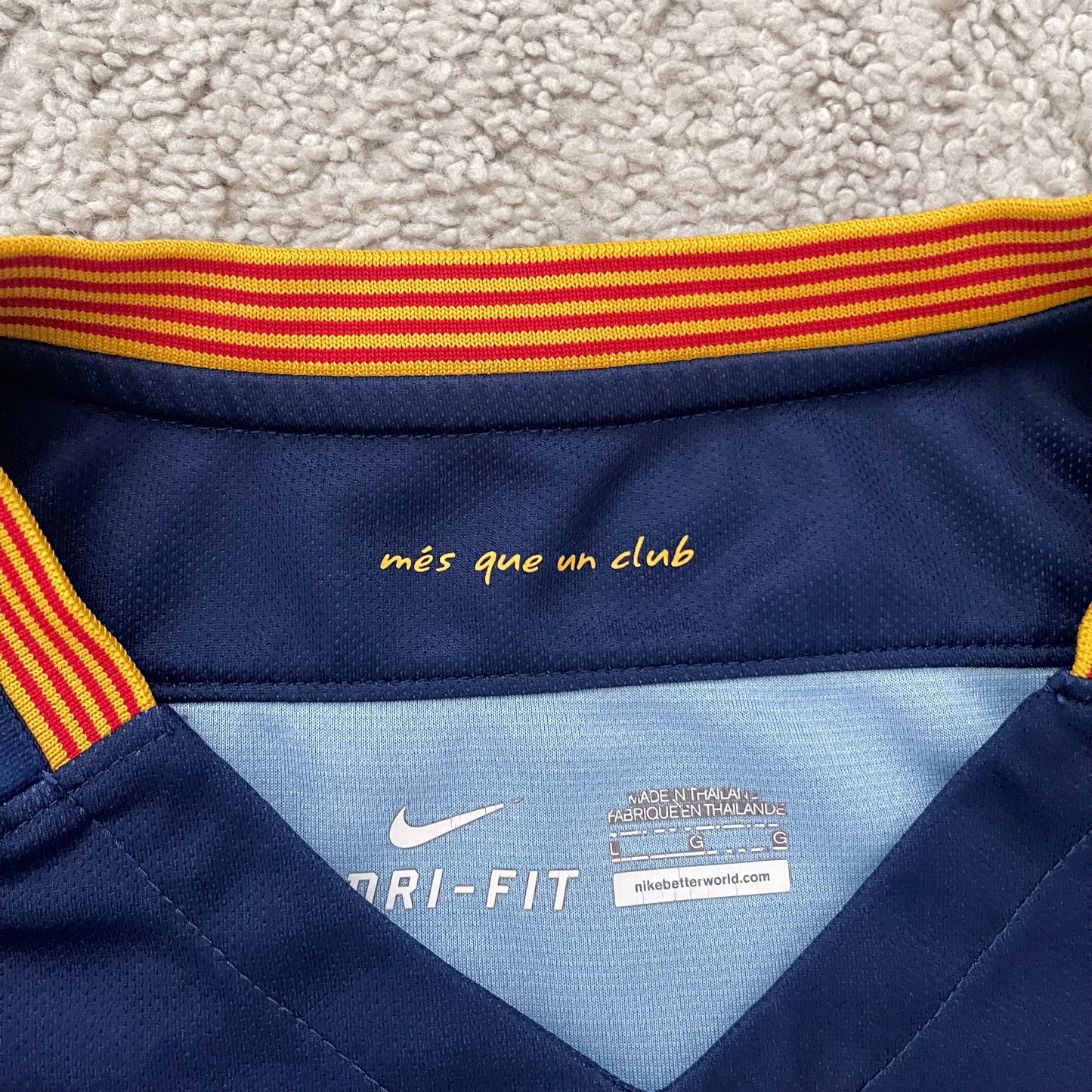 Barcelona 2015/16 home x Luis Suarez #9 (L)