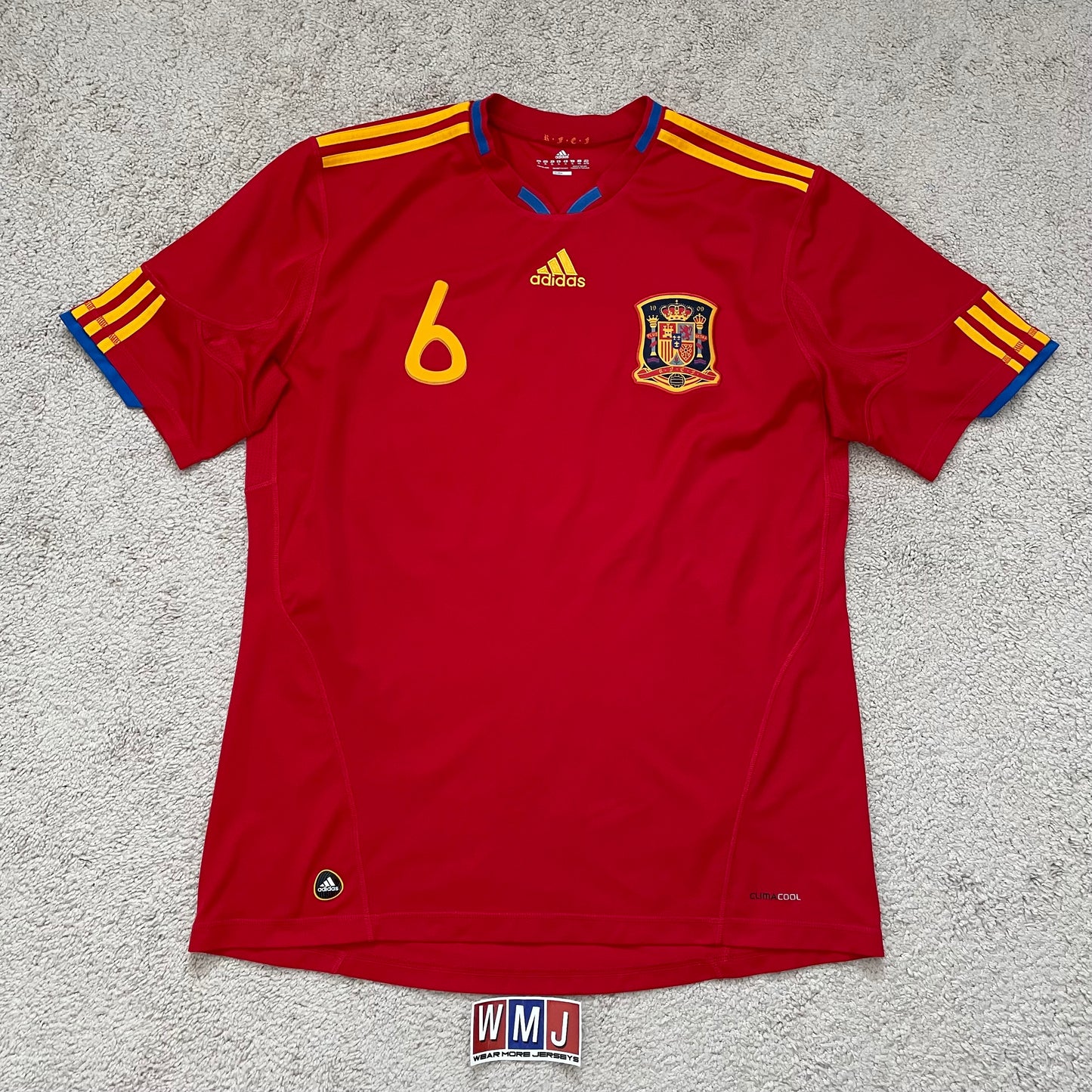 Spain 2010 World Cup home x Andres Iniesta #6 (XL)