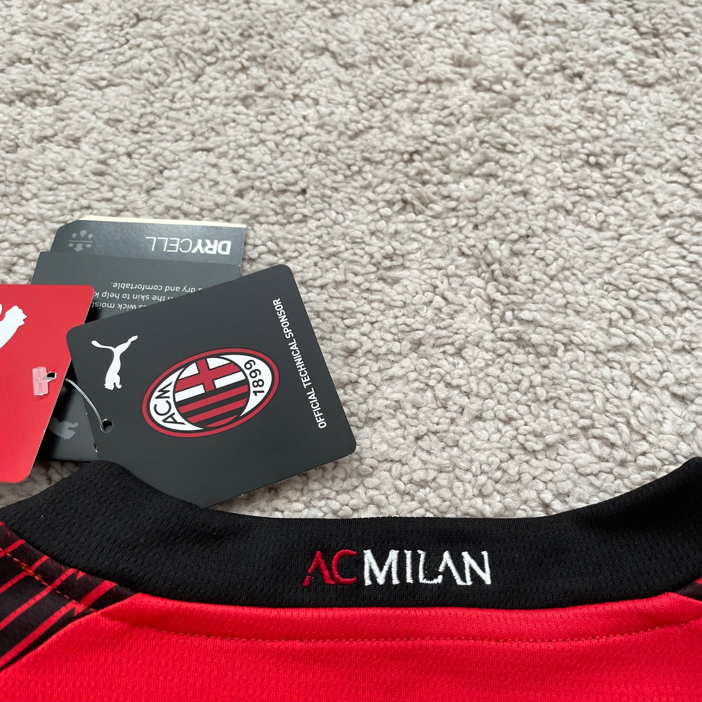 AC Milan 2023/24 home x Christian Pulisic #11 (M) *BRAND NEW WITH TAGS