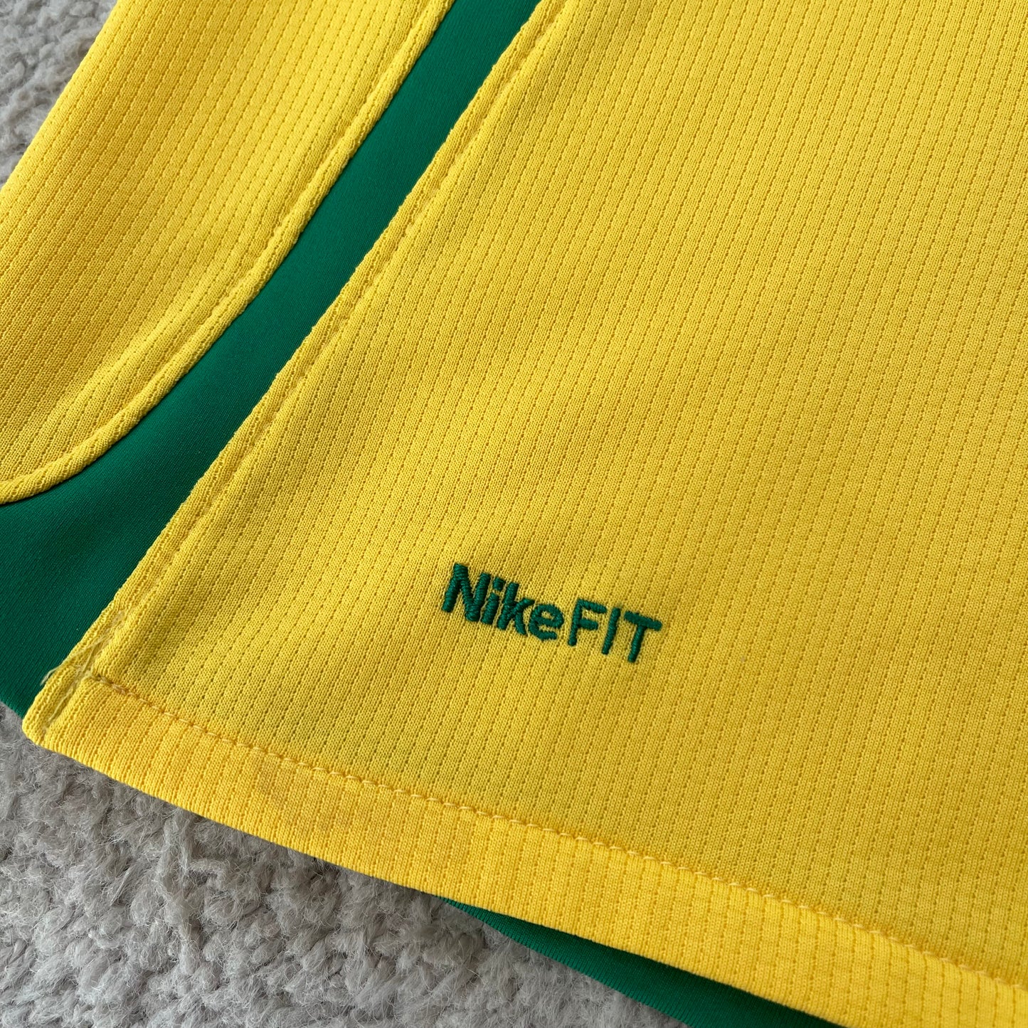 Brazil 2008/2009/2010 home x Ronaldinho #10 (XL)