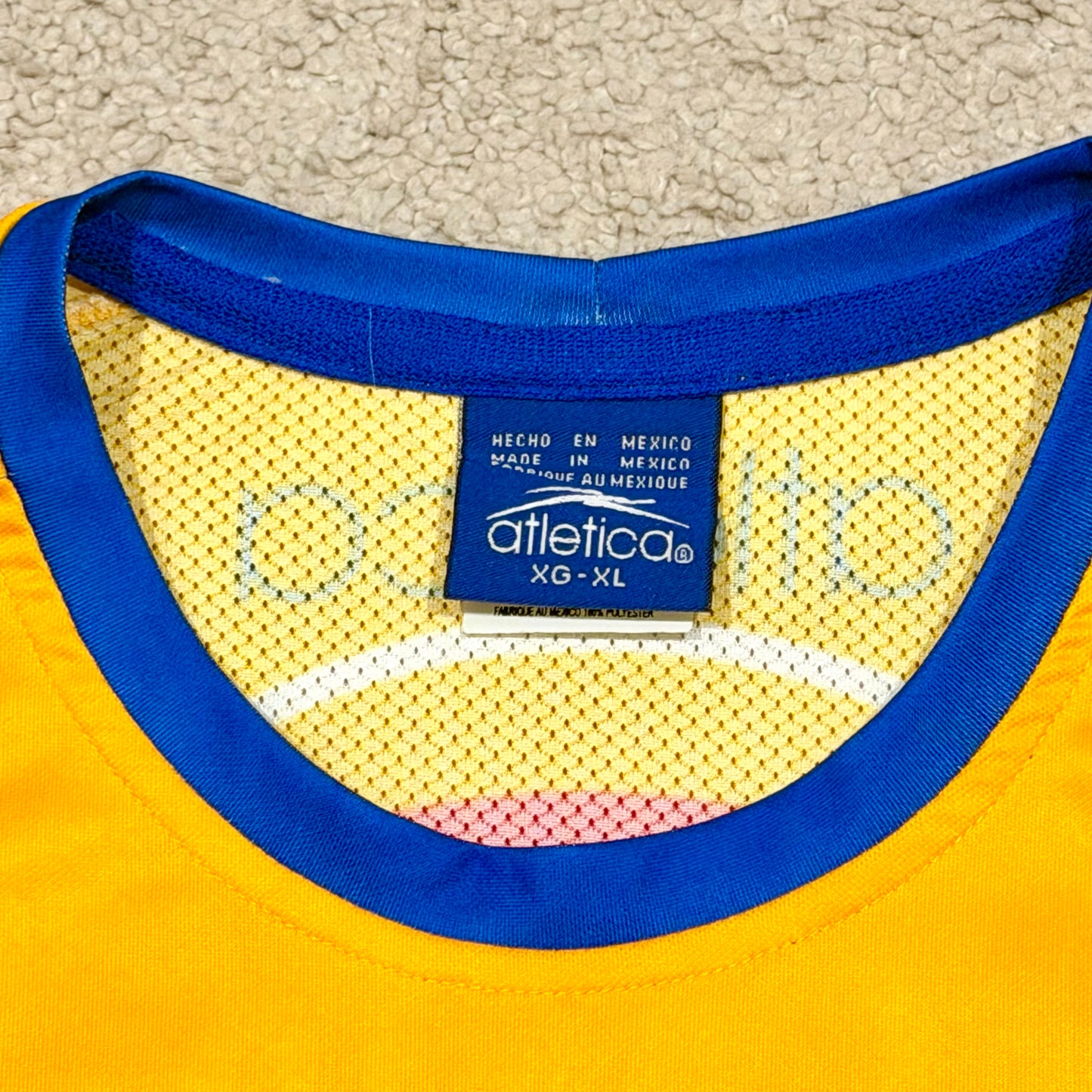 Tigres UANL 2002/03 home (XL) *has some tiny holes in the back
