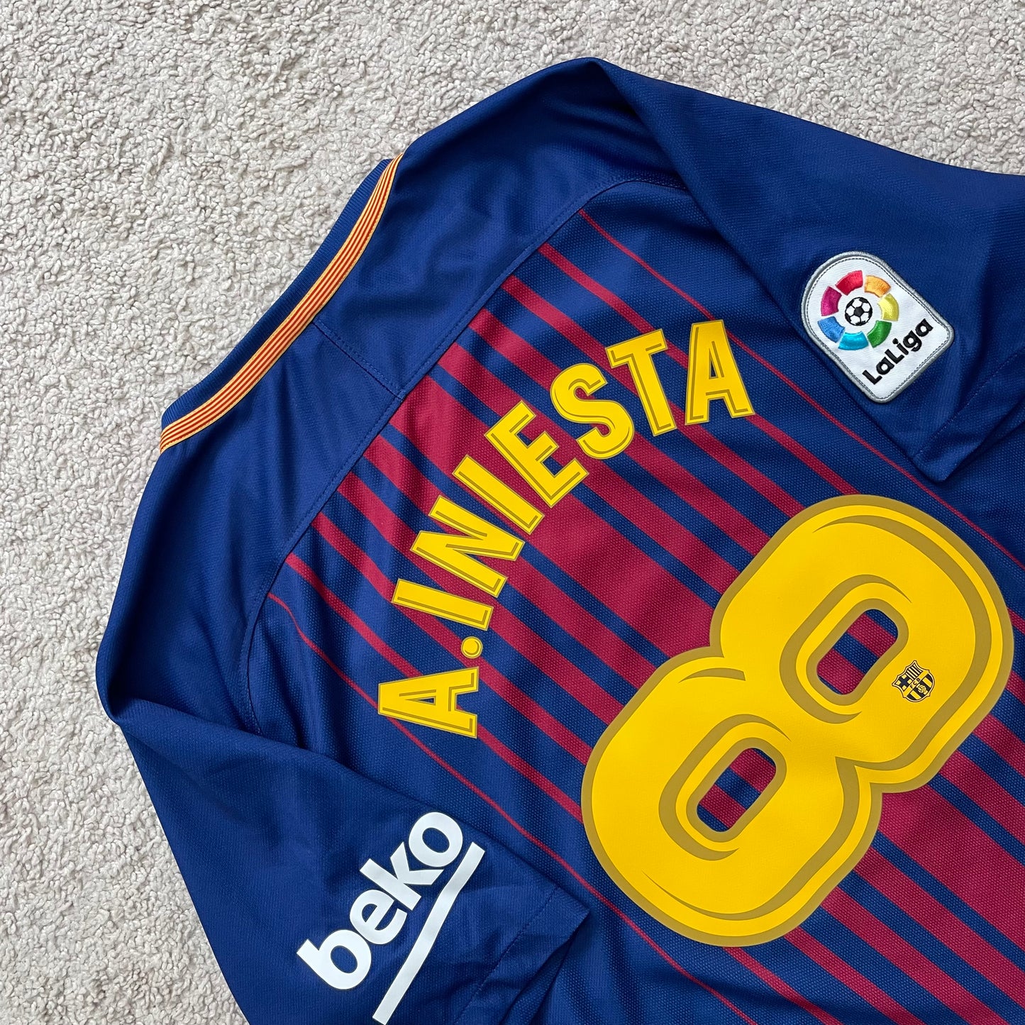 Barcelona 2017/18 home x Andres Iniesta INFINITO SPECIAL EDITION (M)