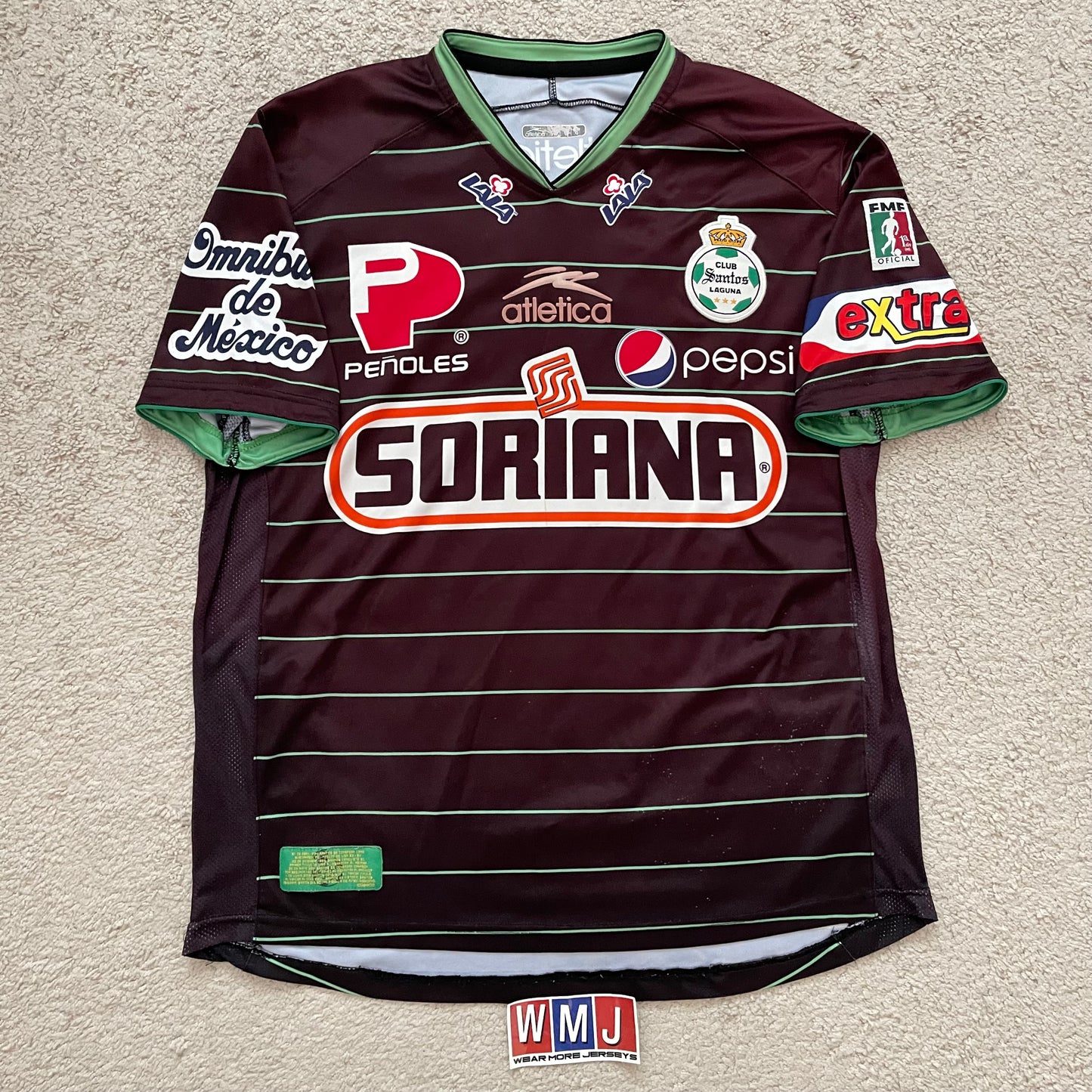 Santos Laguna 2010/11 third (L)