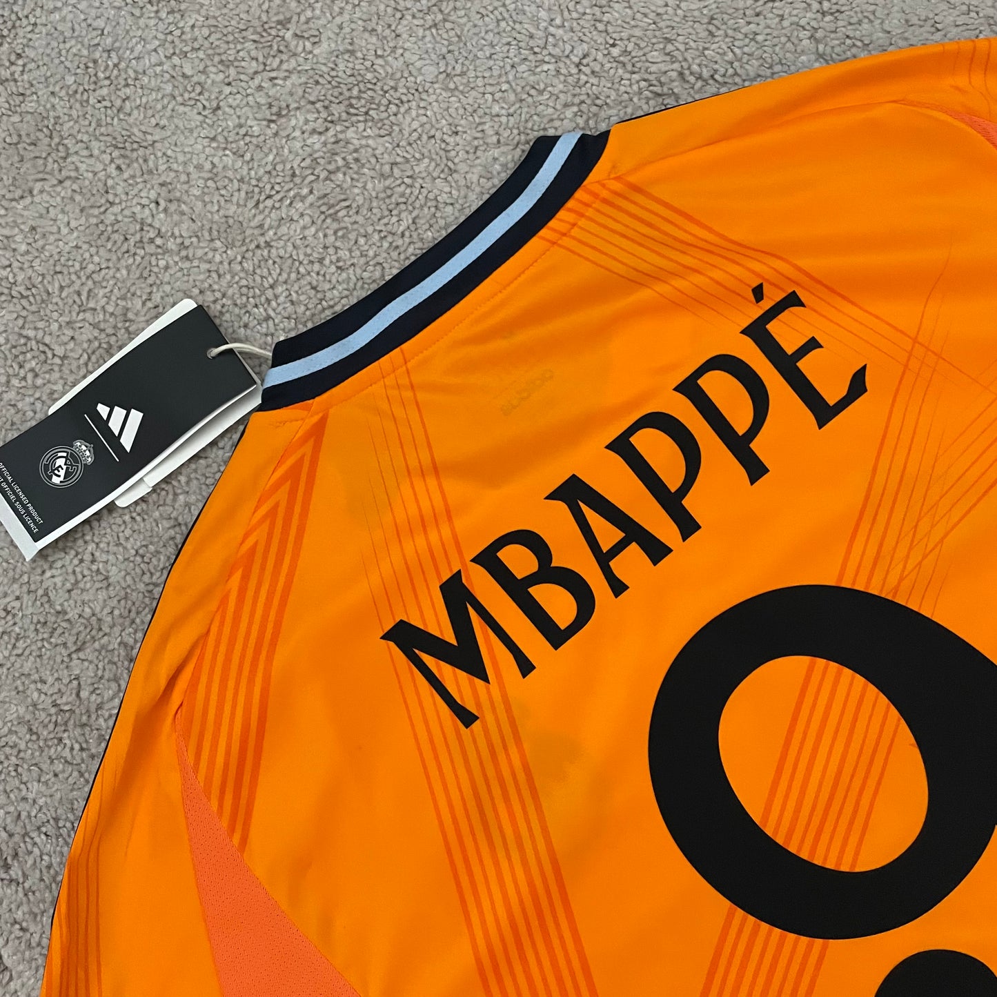Real Madrid 2024/25 away LONG SLEEVES x Kylian Mbappe #9 (M) *BRAND NEW WITH TAGS