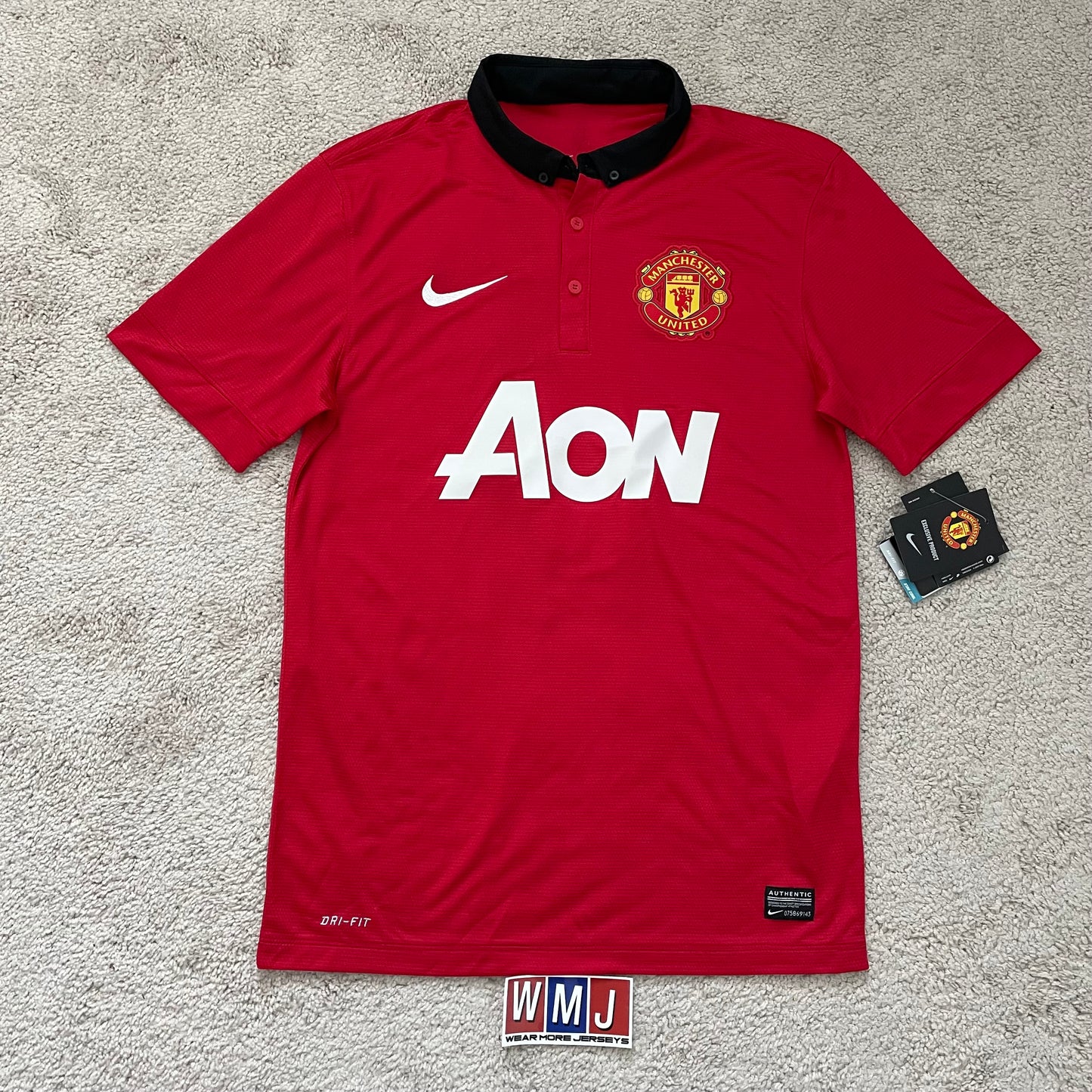 Manchester United 2013/14 home x Chicharito Hernandez #14 (S) *BRAND NEW WITH TAGS
