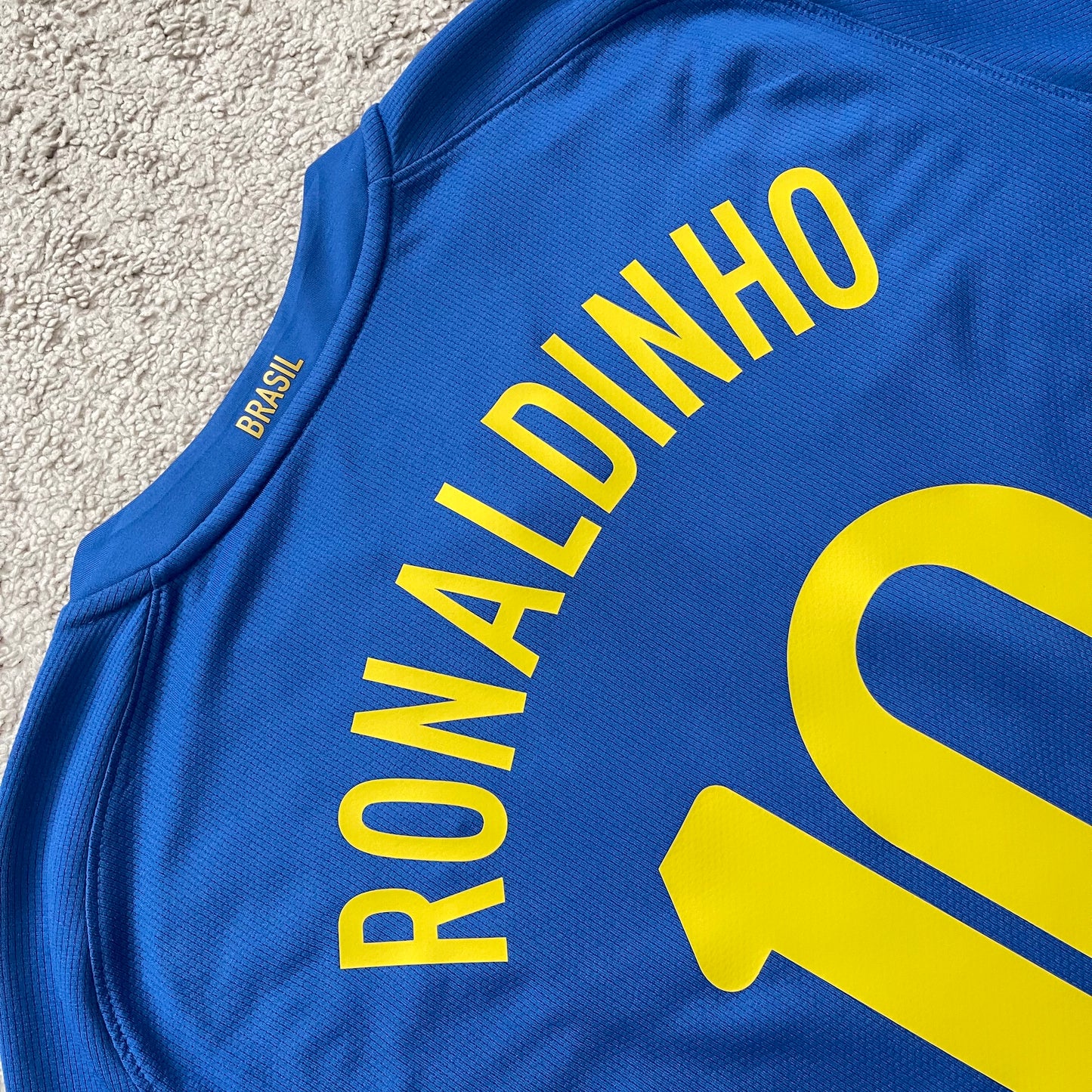 Brazil 2008/2009/2010 away x Ronaldinho #10 (L)