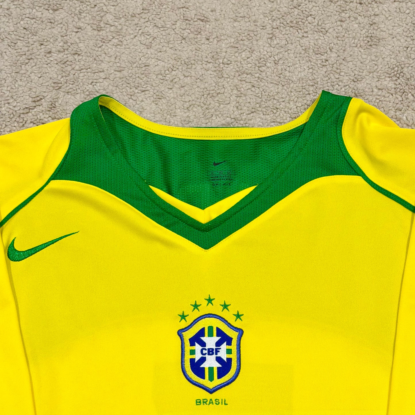 Brazil 2004/05 home x Ronaldinho #7 (XL)
