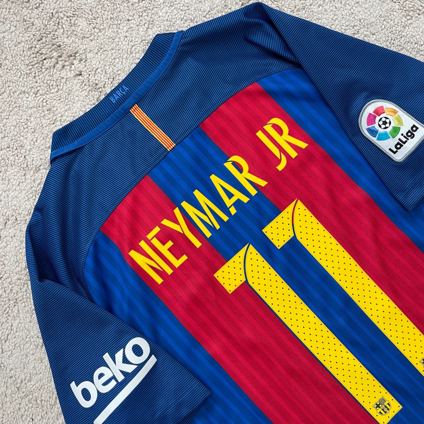 Barcelona 2016/17 home x Neymar Jr #11 (M)