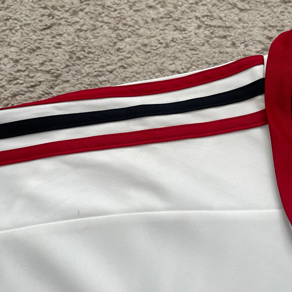AC Milan 2009/10 away x Ronaldinho #80 (XL)