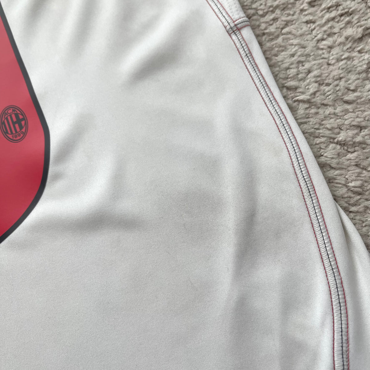 AC Milan 2010/11 away x Ronaldinho #80 (XL)