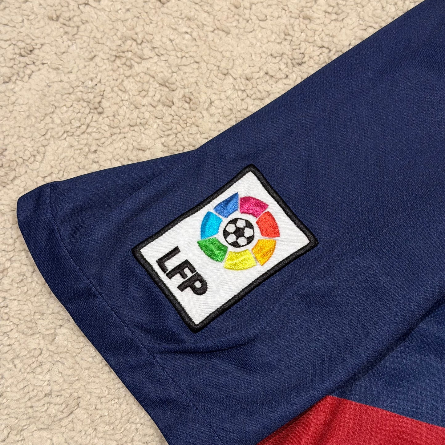 Barcelona 2015/16 home x Luis Suarez #9 (L)