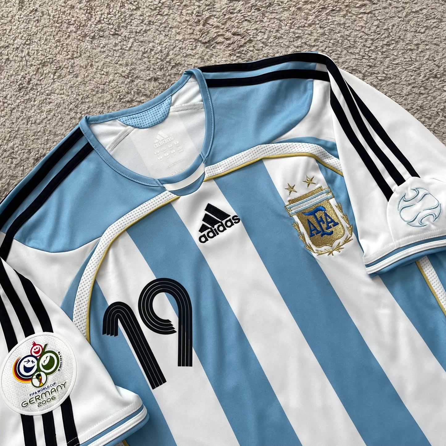 Argentina 2006 World Cup home x Messi #19 (M)