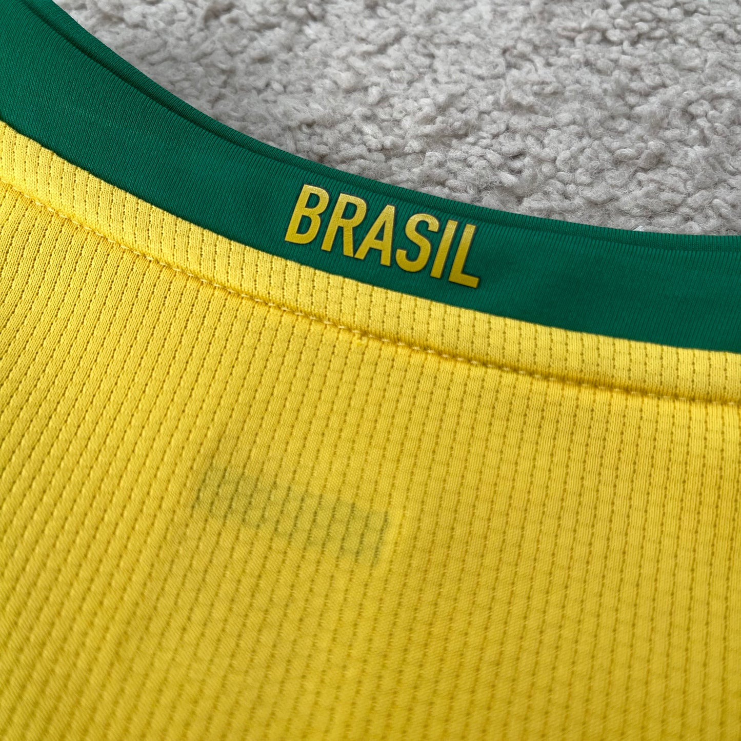 Brazil 2008/2009/2010 home x Ronaldinho #10 (XL)