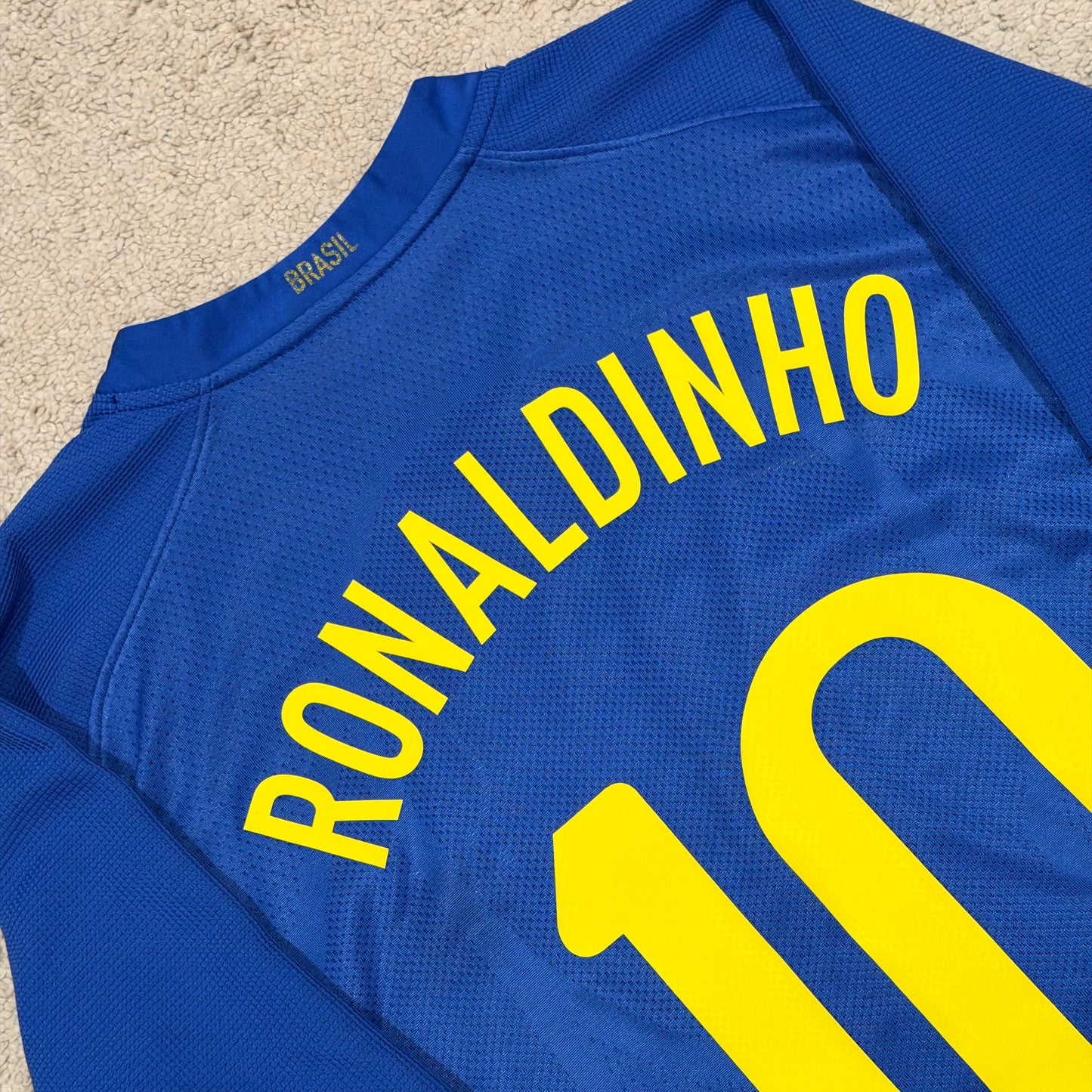 Brazil 2008/2009/2010 away x Ronaldinho #10 (L)