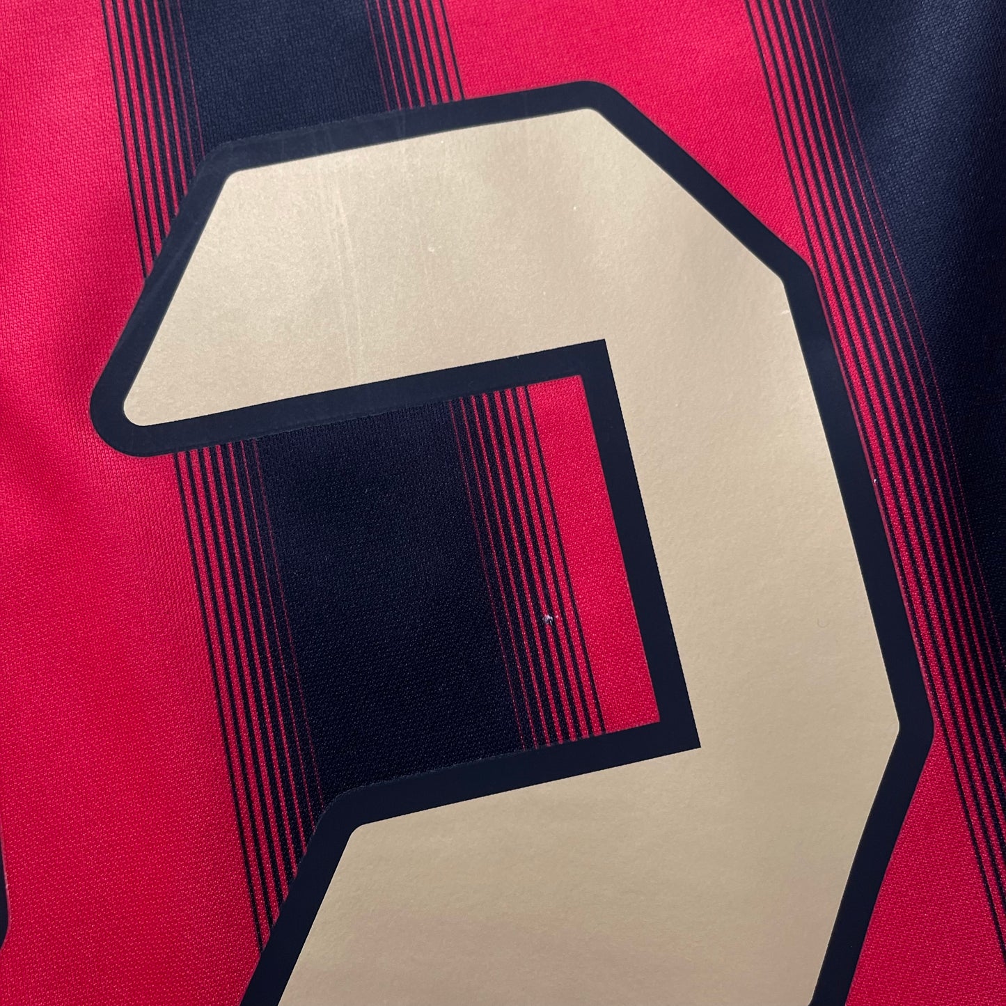 AC Milan 2004/05 home x Ricardo Kaká #22 (L)