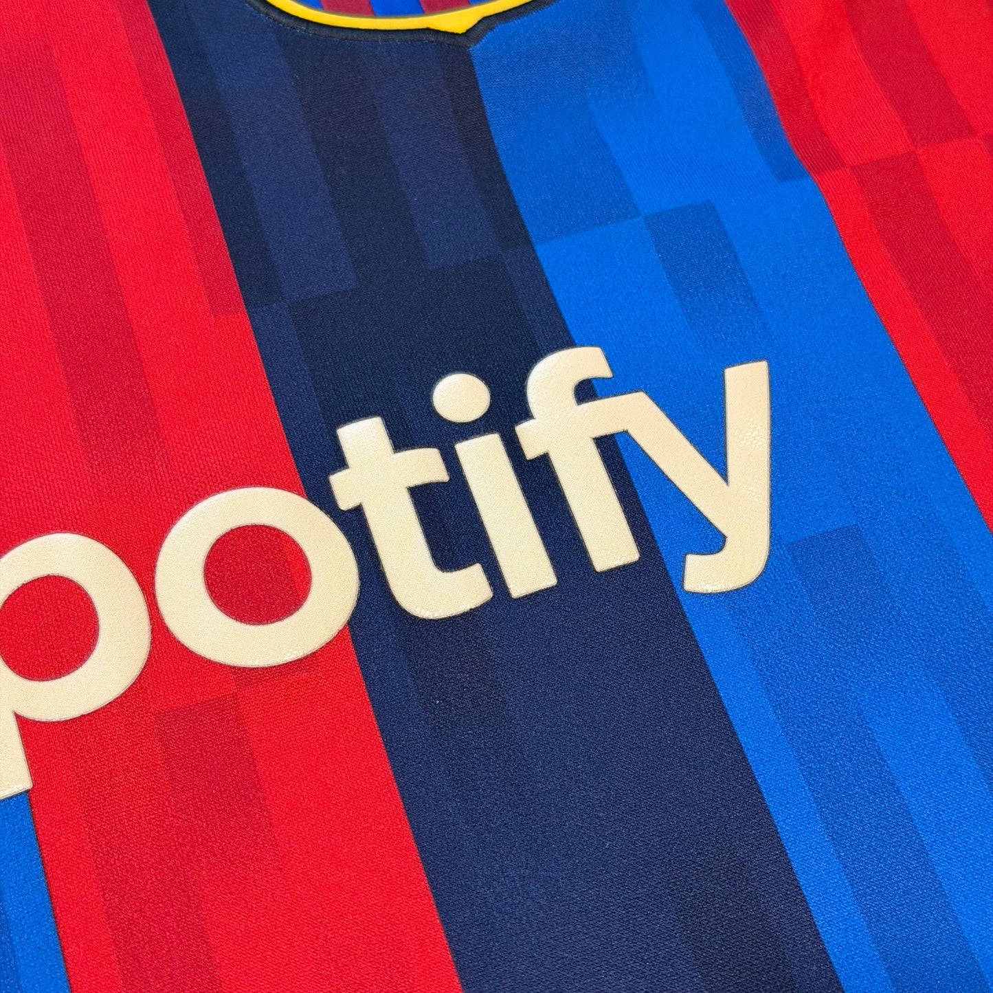 Barcelona 2022/23 home x Lamine Yamal #41 (L)