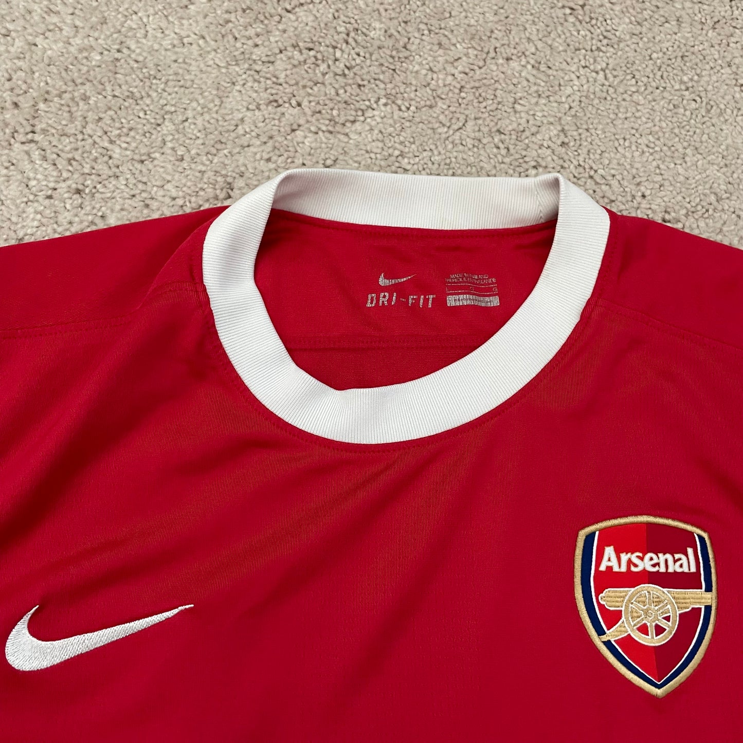 Arsenal 2010/11 home x Carlos Vela #11 (L)