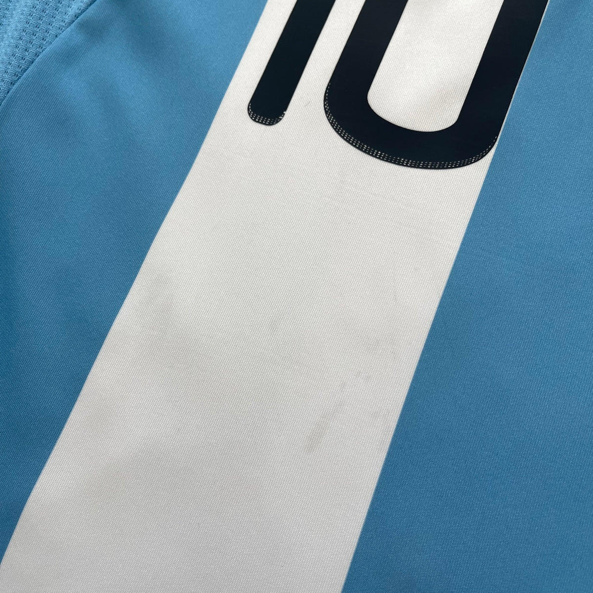 Argentina 2011 Copa America home x Messi #10 (M)