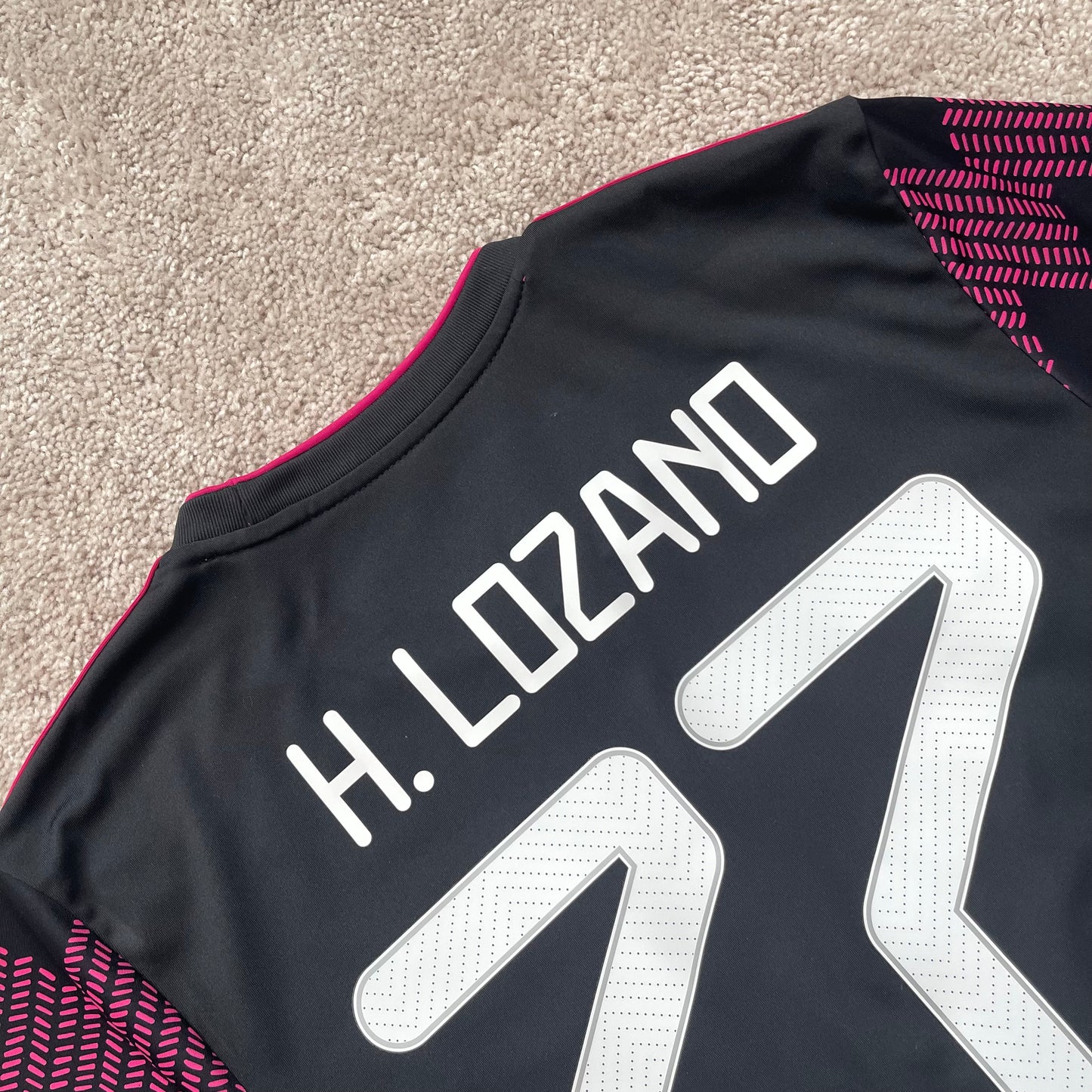 Mexico 2020/21 home x Chucky Lozano #22 (M)