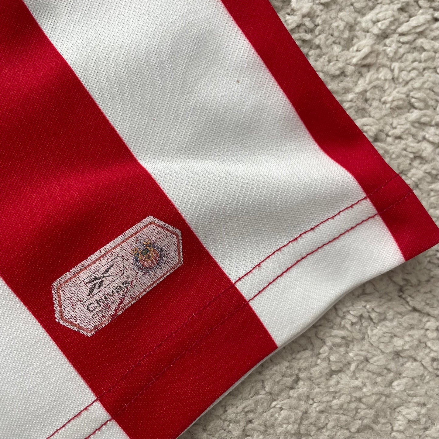 Chivas de Guadalajara 2004/05 home x Bofo Bautista #7 (M, runs big)