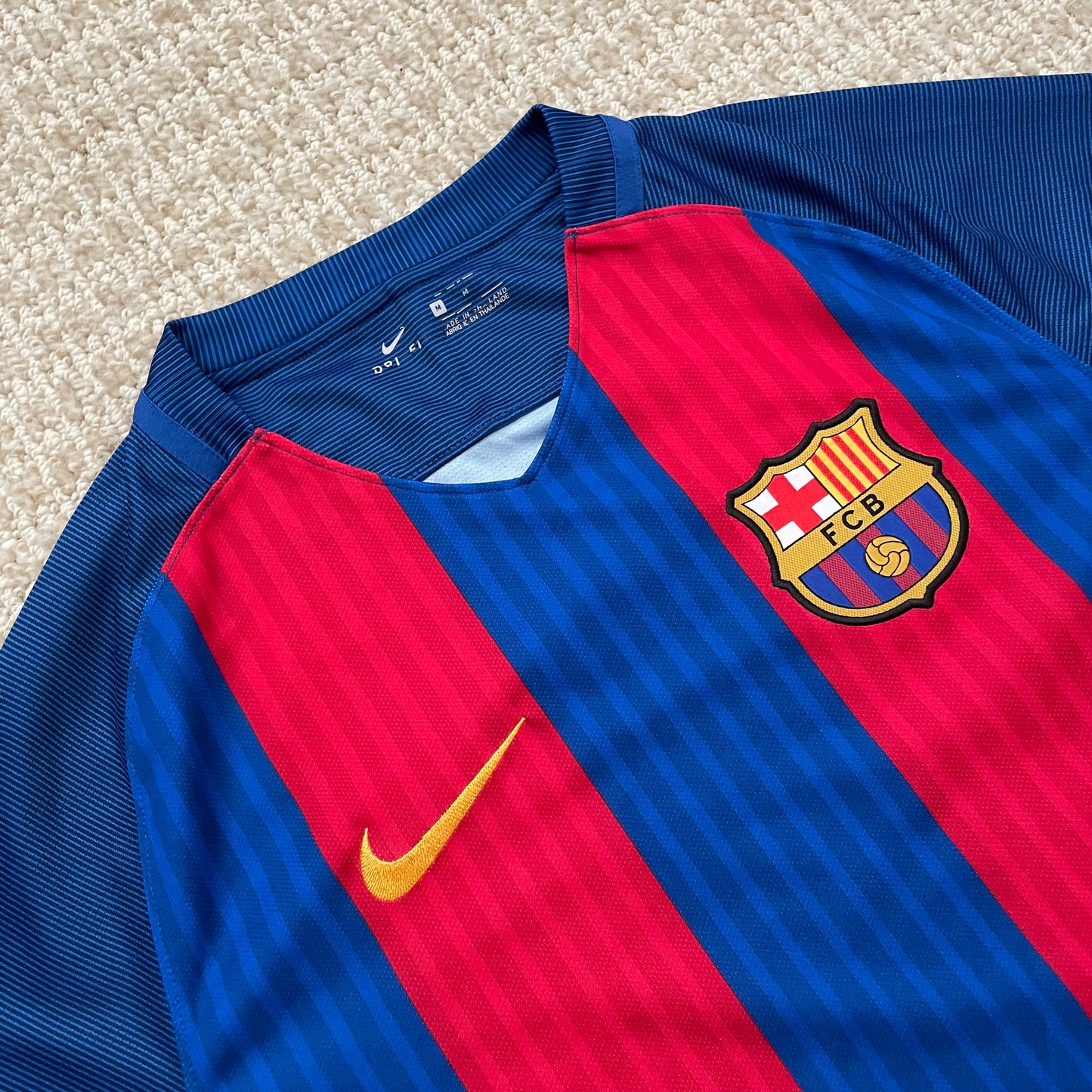 Barcelona 2016/17 home x Messi #10 (M)