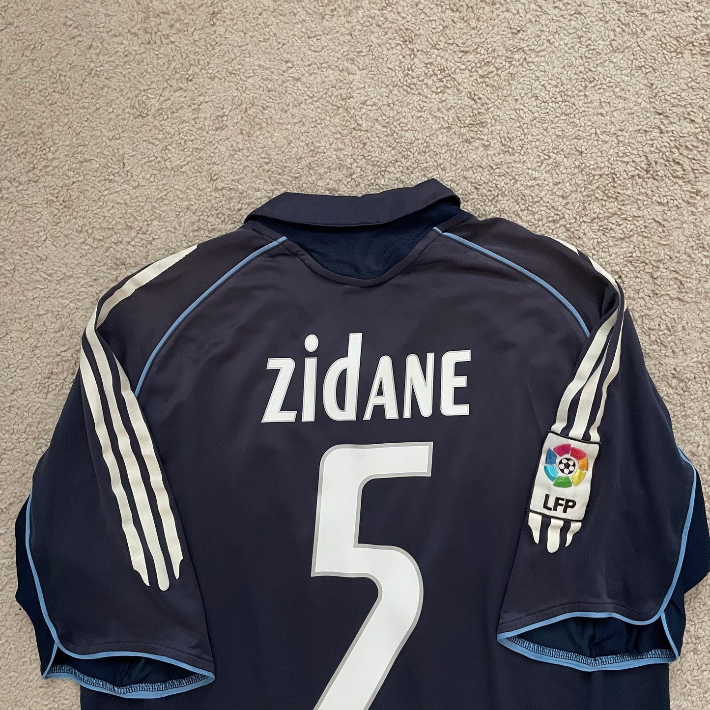 Real Madrid 2005/06 away x Zinedine Zidane #5 (M)