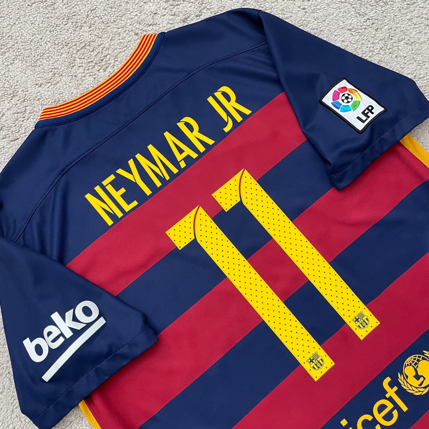 Barcelona 2015/16 home x Neymar Jr #11 (L)