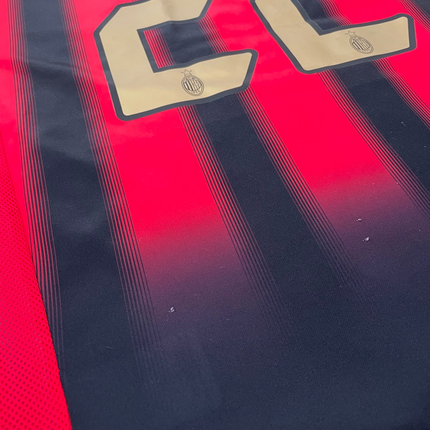 AC Milan 2004/05 home x Ricardo Kaka' #22 (M)