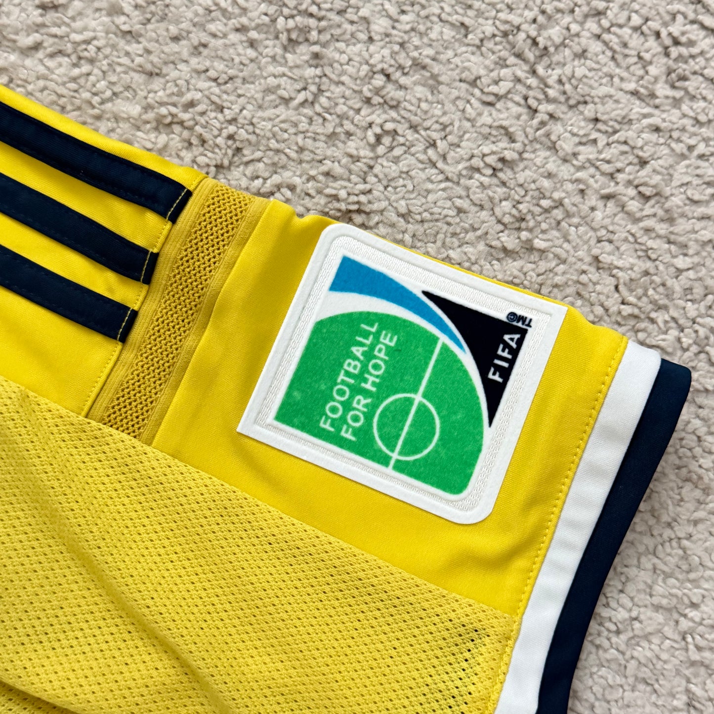 Colombia 2014 World Cup home x James Rodriguez #10 (M)