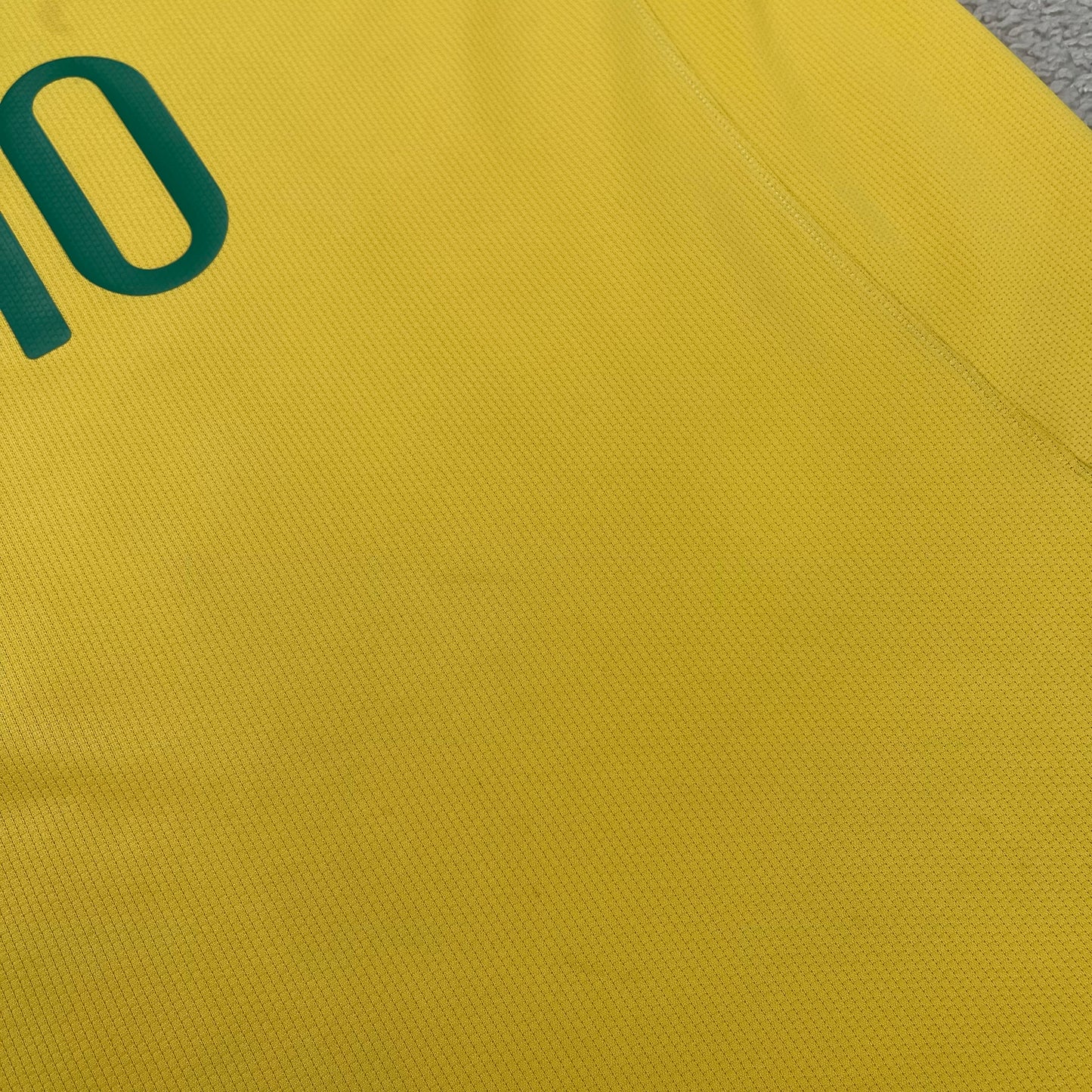 Brazil 2008/2009/2010 home x Ronaldinho #10 (L)
