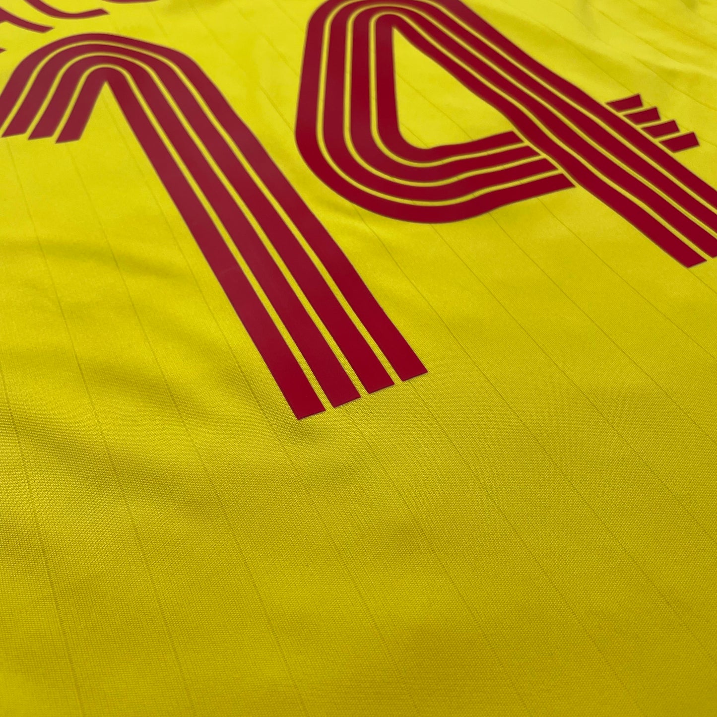 Liverpool 2006/07 away x Xabi Alonso #14 (M)