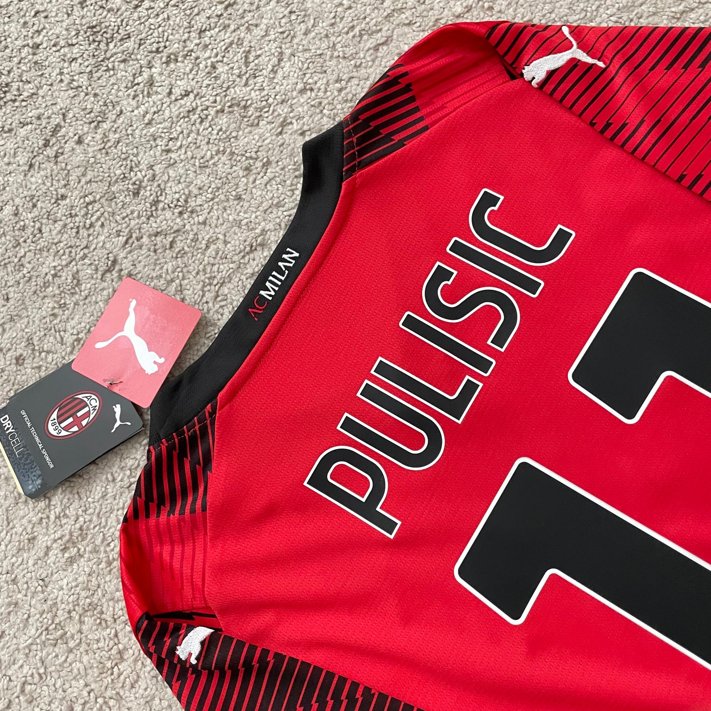 AC Milan 2023/24 home x Christian Pulisic #11 (L) *BRAND NEW WITH TAGS