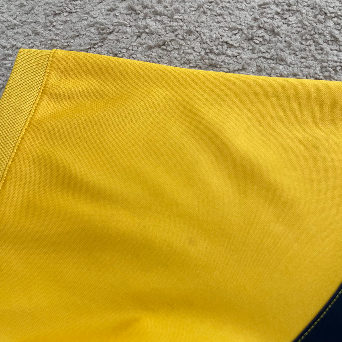 Club America 2009/10 home x Salvador Cabañas #10 (L)