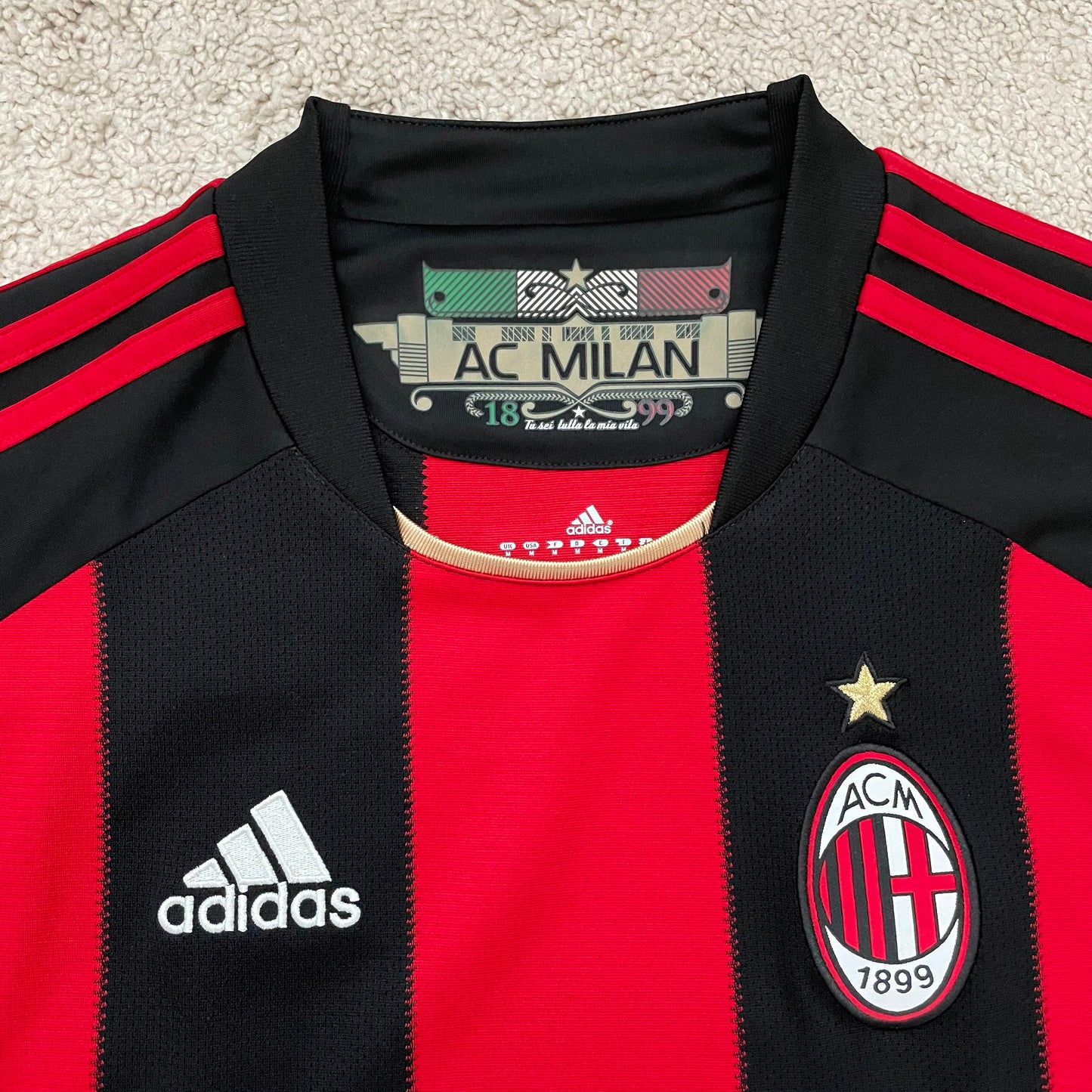 AC Milan 2010/11 home x Ronaldinho #80 (M)