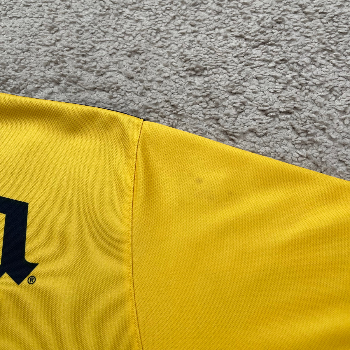 Club America 2009/10 home x Salvador Cabañas #10 (L)