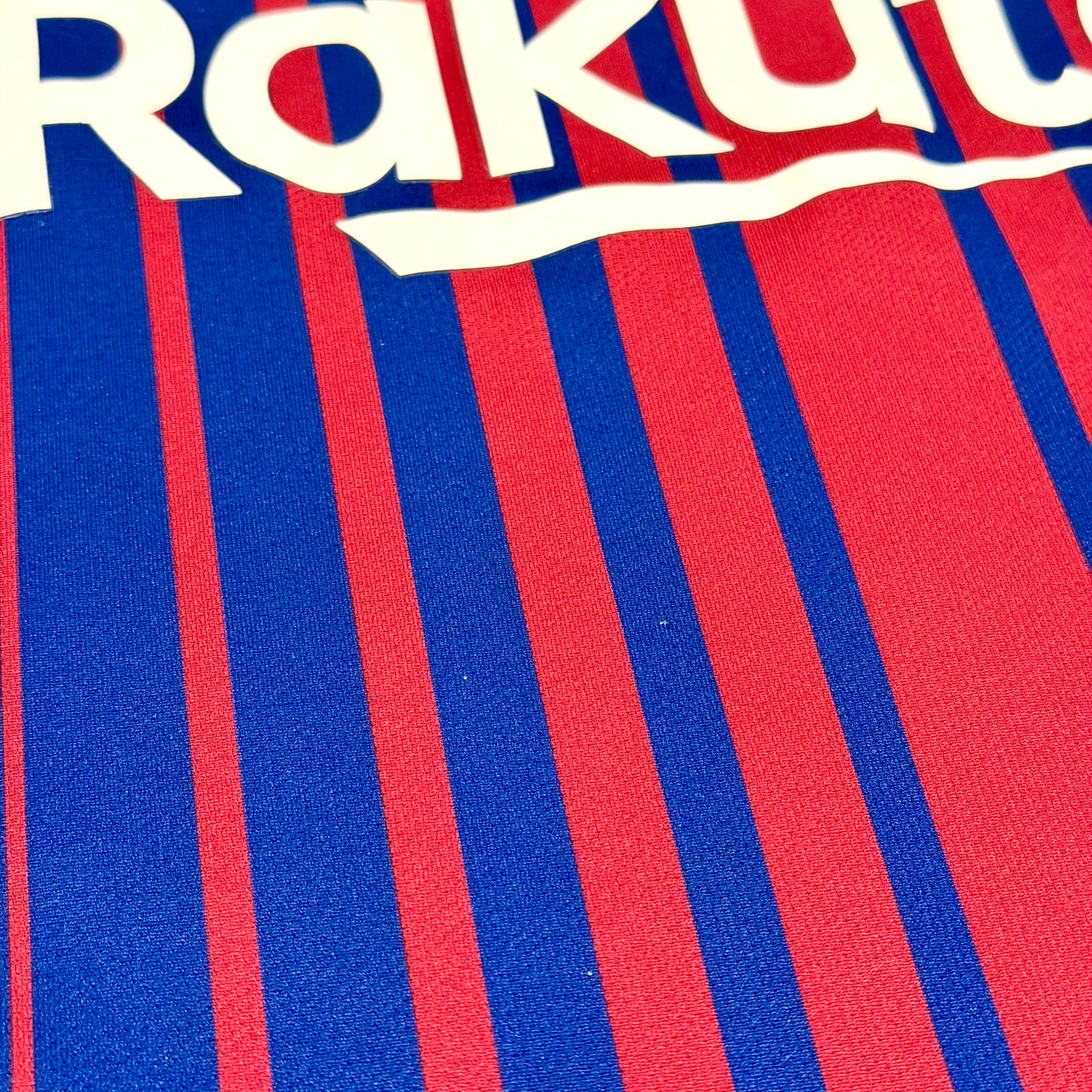 Barcelona 2017/18 home x Andres Iniesta INFINITO SPECIAL EDITION (L)