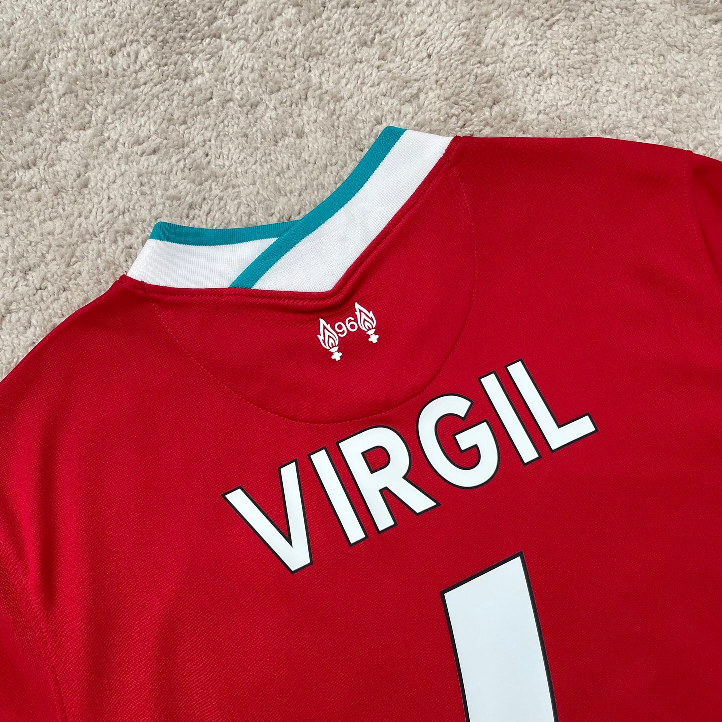 Liverpool 2020/21 home x Virgil Van Dijk #4 (M)