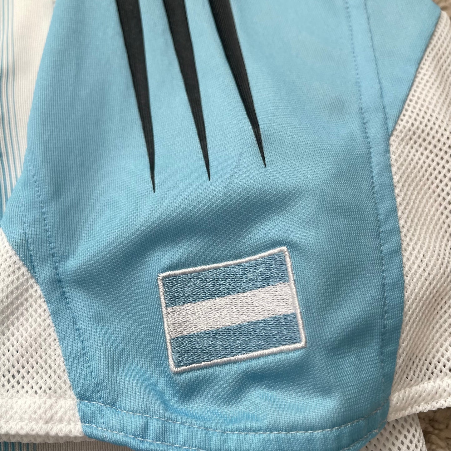 Argentina 2004/05 home x Messi #18 (M)