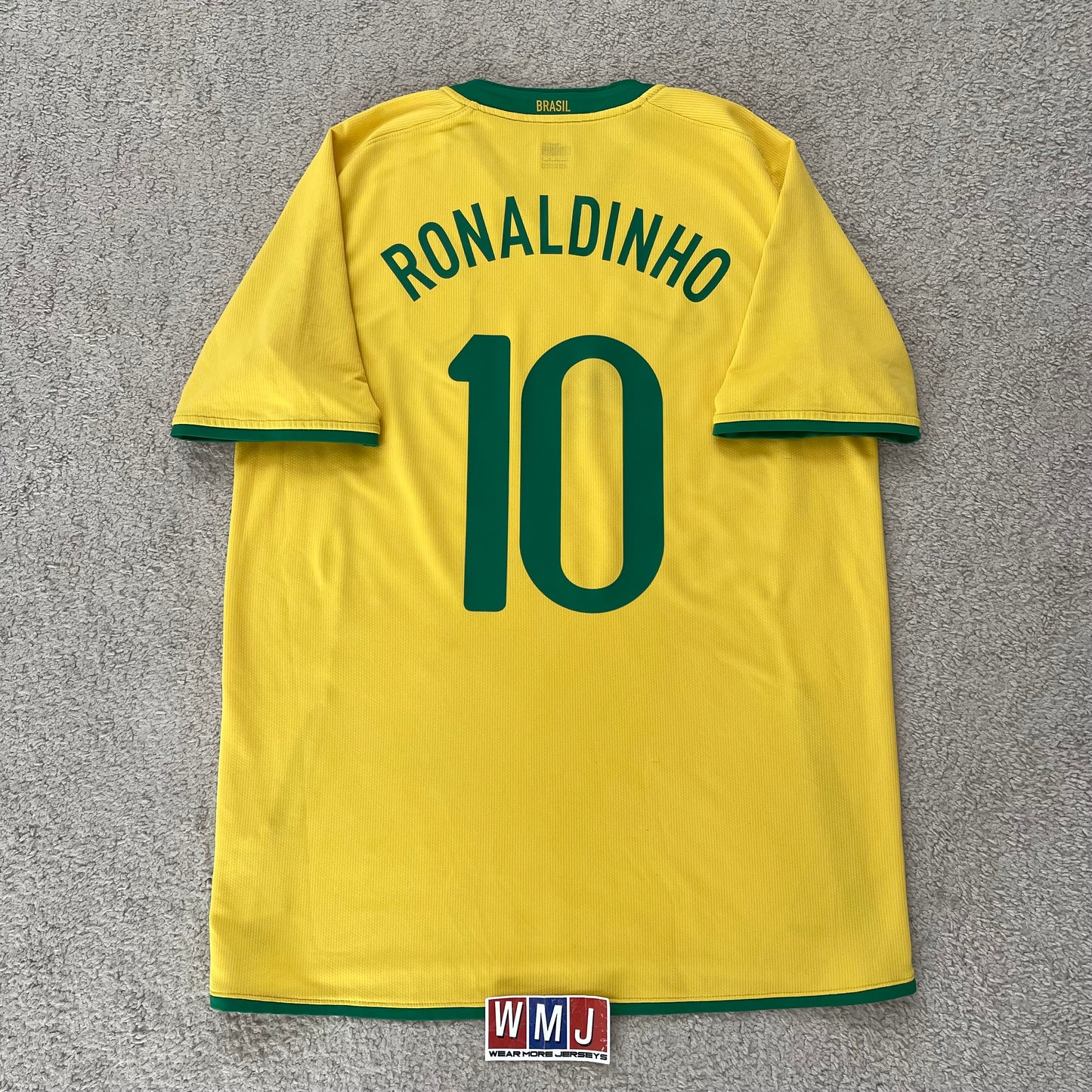 Brazil 2008/2009/2010 home x Ronaldinho #10 (L)