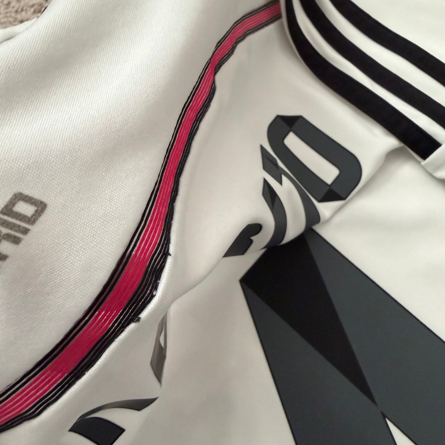 Real Madrid 2014/15 home x Chicharito Hernandez #14 (M)