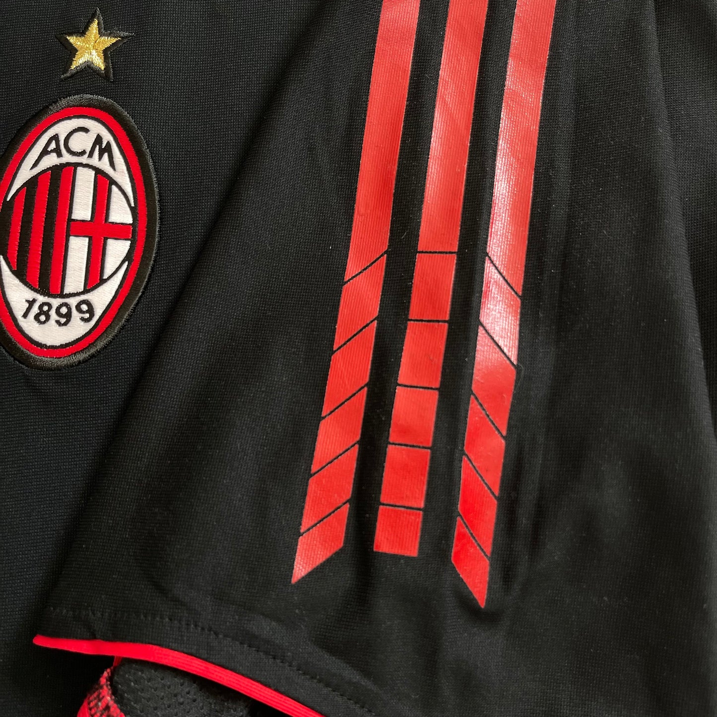AC Milan 2005/06 third x Ricardo Kaká #22 (L)