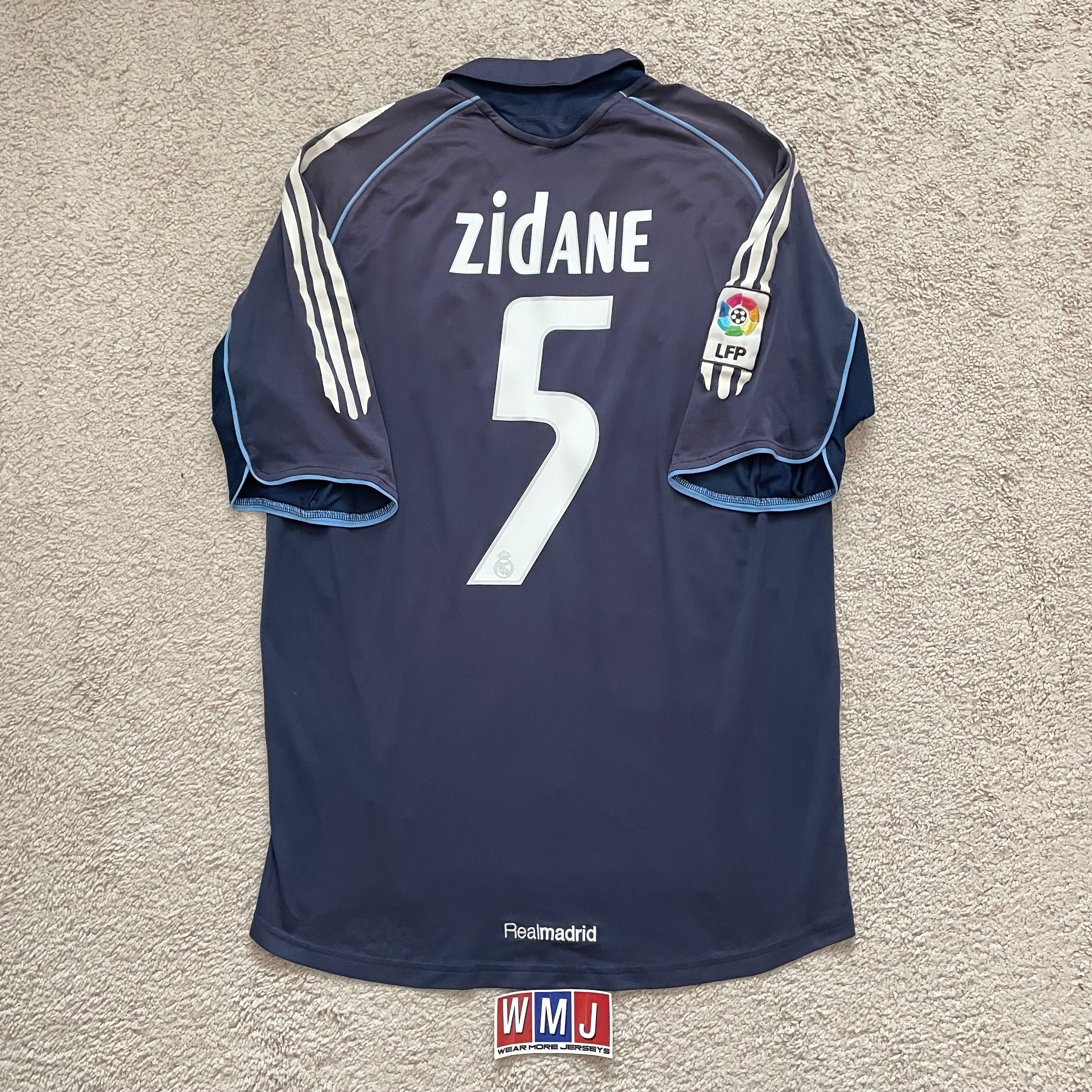 Real Madrid 2005/06 away x Zinedine Zidane #5 (M) – Wear